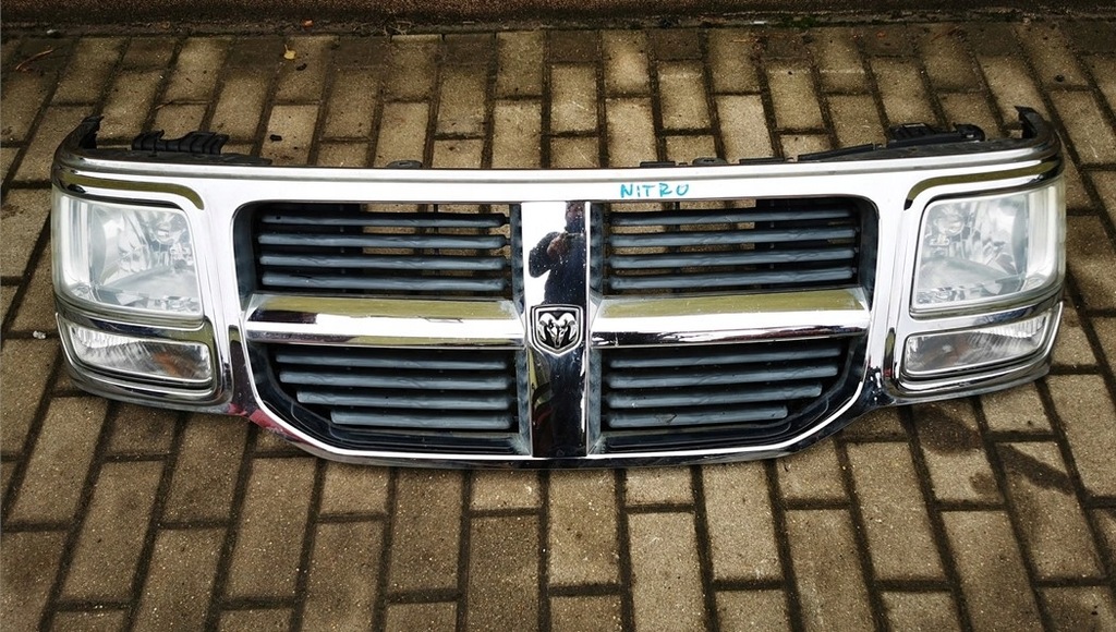 фото №1, Dodge nitro решітка радіатора решітка радіатора рамка хром лампи демонтаж