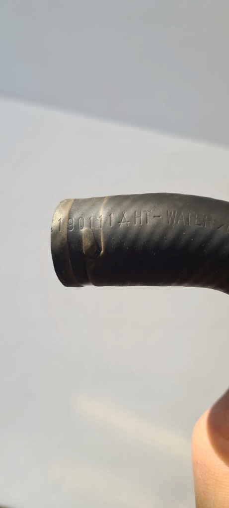 Lexus ux 250h 2021 гібрид шланг труба води Доставка