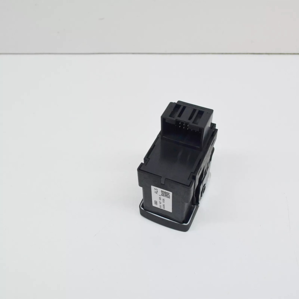 фото №7, Audi q3 8u электромеханический парковочный brake epb switch 8u0927225g6ps