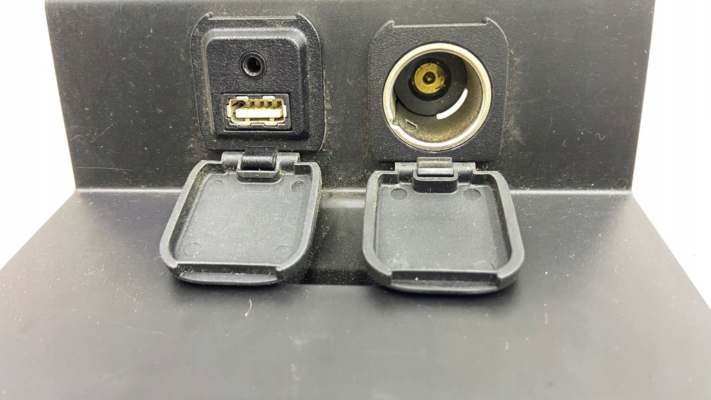 фото №5, Панель port роз'єм usb aux прикурювача mazda cx-5 i 2012-2017r.