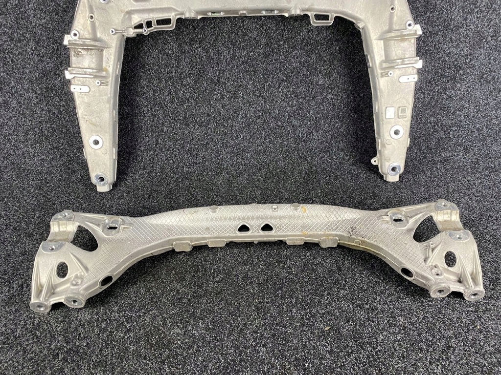 фото №5, Porsche 911 992 подрамник подрамник перед задняя передний задний 992401309s 992505105a