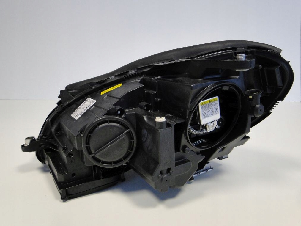 фото №12, Mercedes c klasa w204 po рестайлинг лампа правая 204