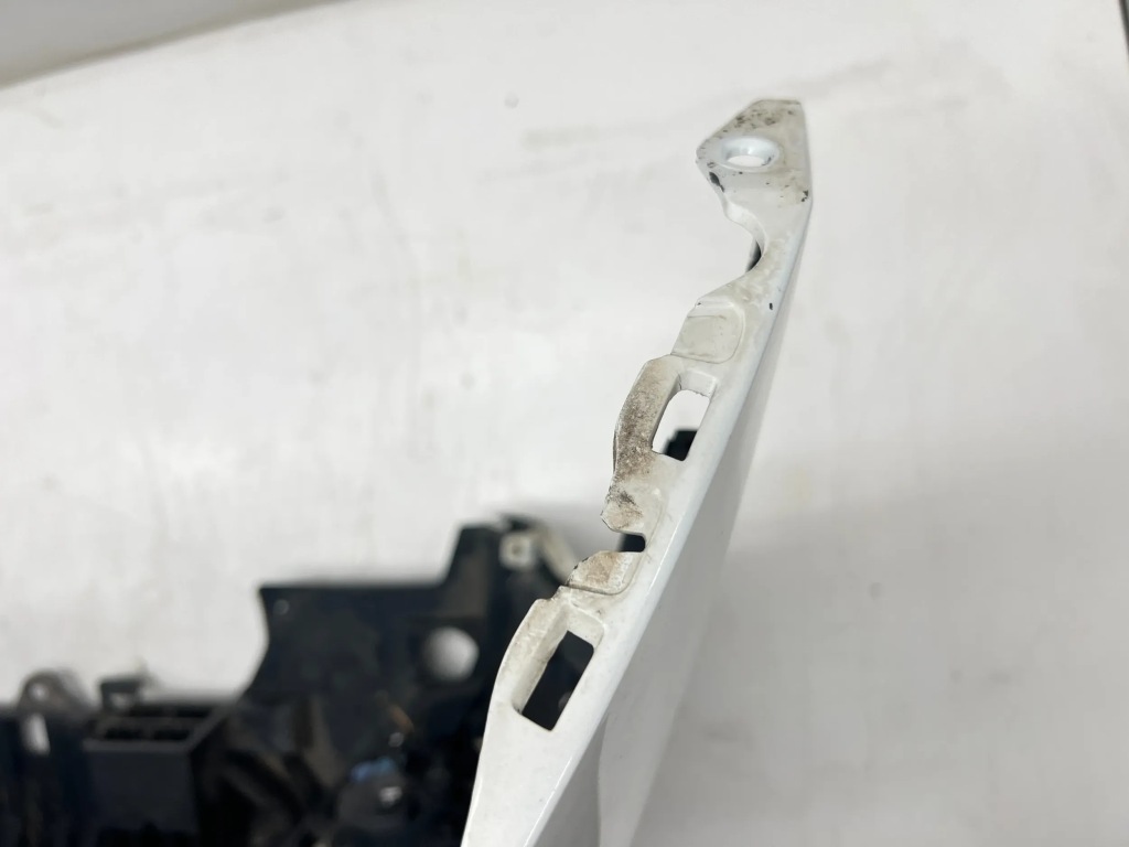 Renault megane 3 кабриолет  бампер передний перед комплектный с Разборки