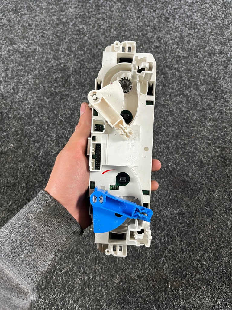 фото №9, Renault megane iii панель обдув кондиционера t1001786g