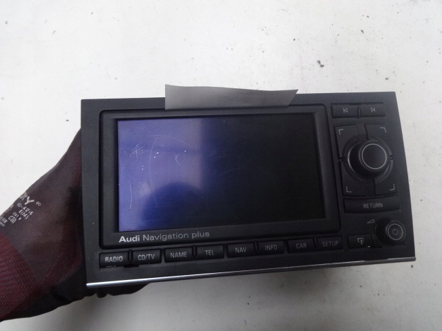 фото №2, Audi a4 b6 b7 00-07r навигация радио рамка kod