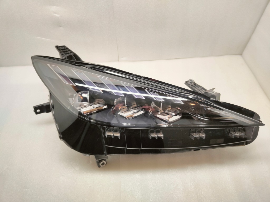 фото №1, Mg 4 mulan ev лампа права full led комплектна