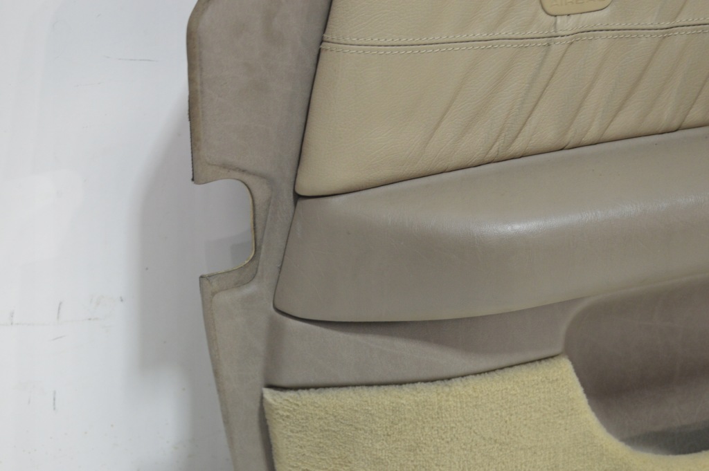 Обшивка дверь левый рестайлинг  mercedes w140 купе cl c140 sec 1407200763 бежевый Недорого