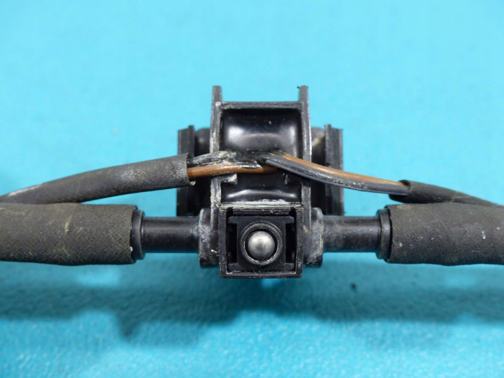 Патрубок трубка омивача капот mercedes e w207 a207 в Україні