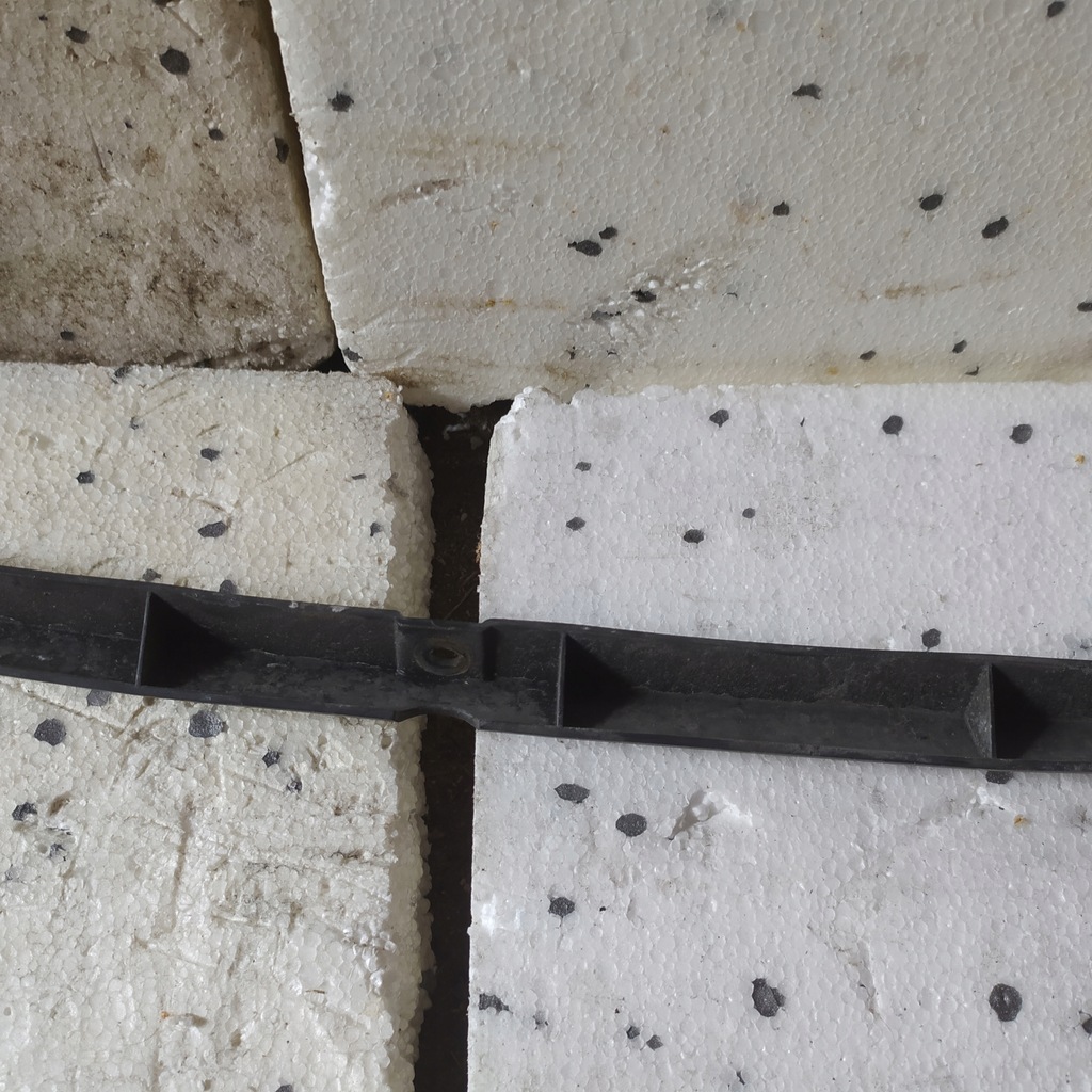 фото №7, Напрямна бампера задня audi a4 b7 avant 8e9807989