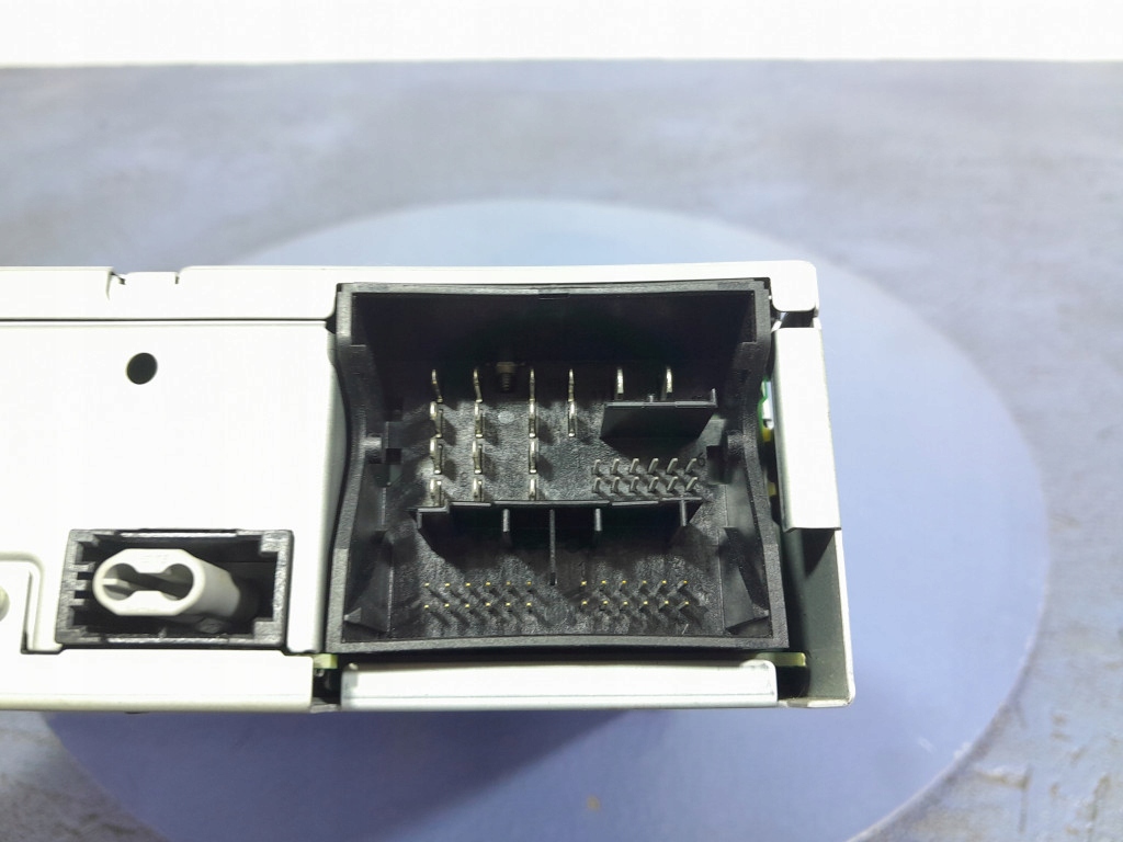 фото №5, Skoda octavia iii считыватель карта sd мультимедиа 5q0035864b