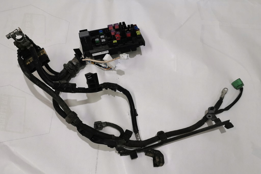 фото №1, Коробка предохранителей клемма forester 13- iv 2.0d