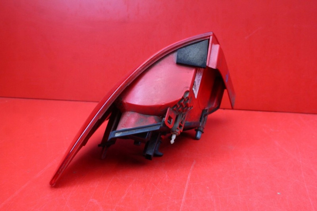 фото №3, Лампа правая задняя задняя 8200700047 renault thalia 2 ii 08-12