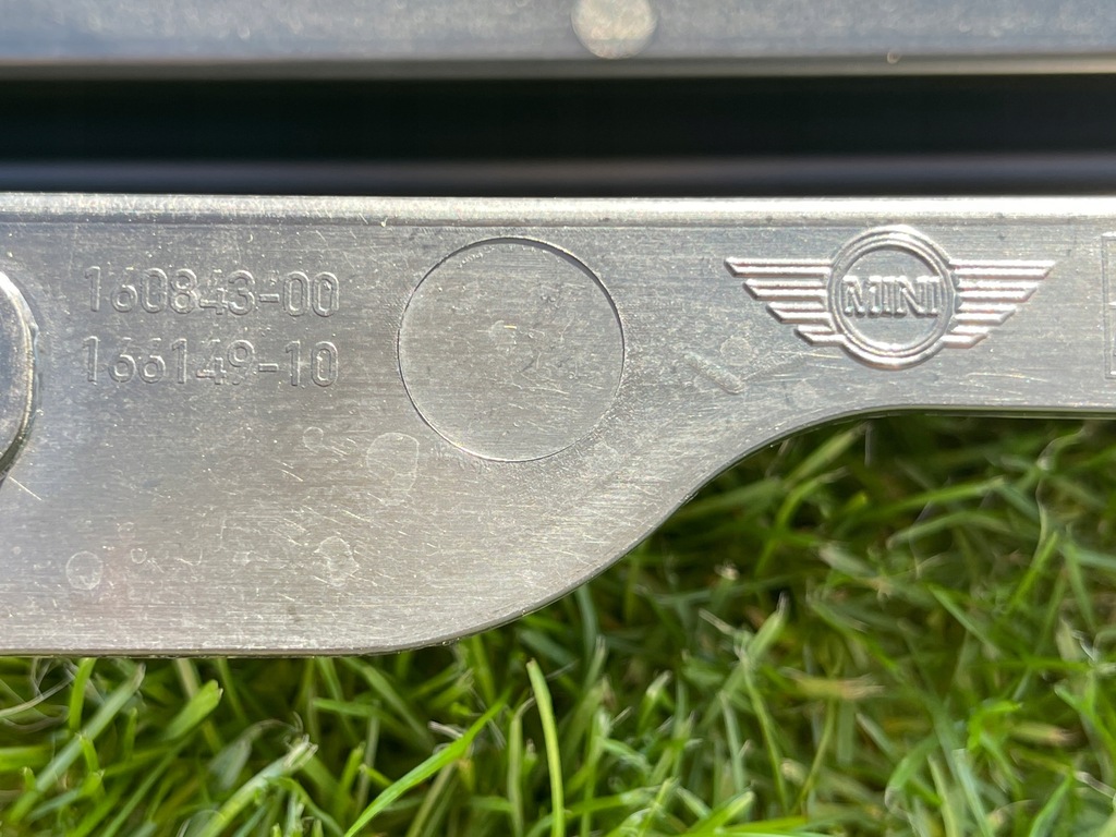 фото №14, Mini cooper r56 решётка радиатора решётка радиатора радиатора 160843-00 166149-10