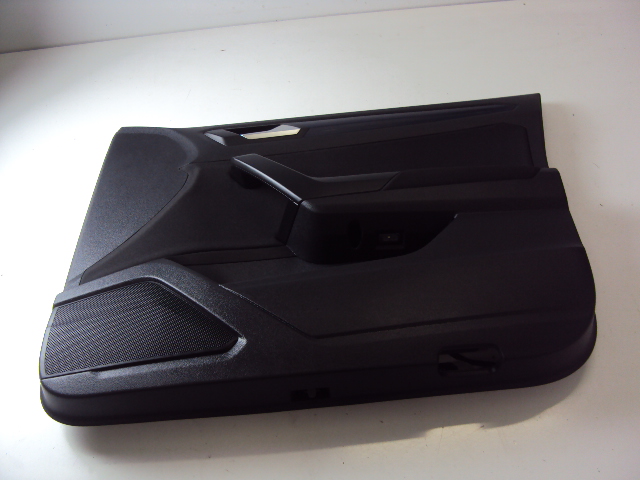 фото №1, Обивка дверь правый перед vw t-roc 1.5 tsi 20r