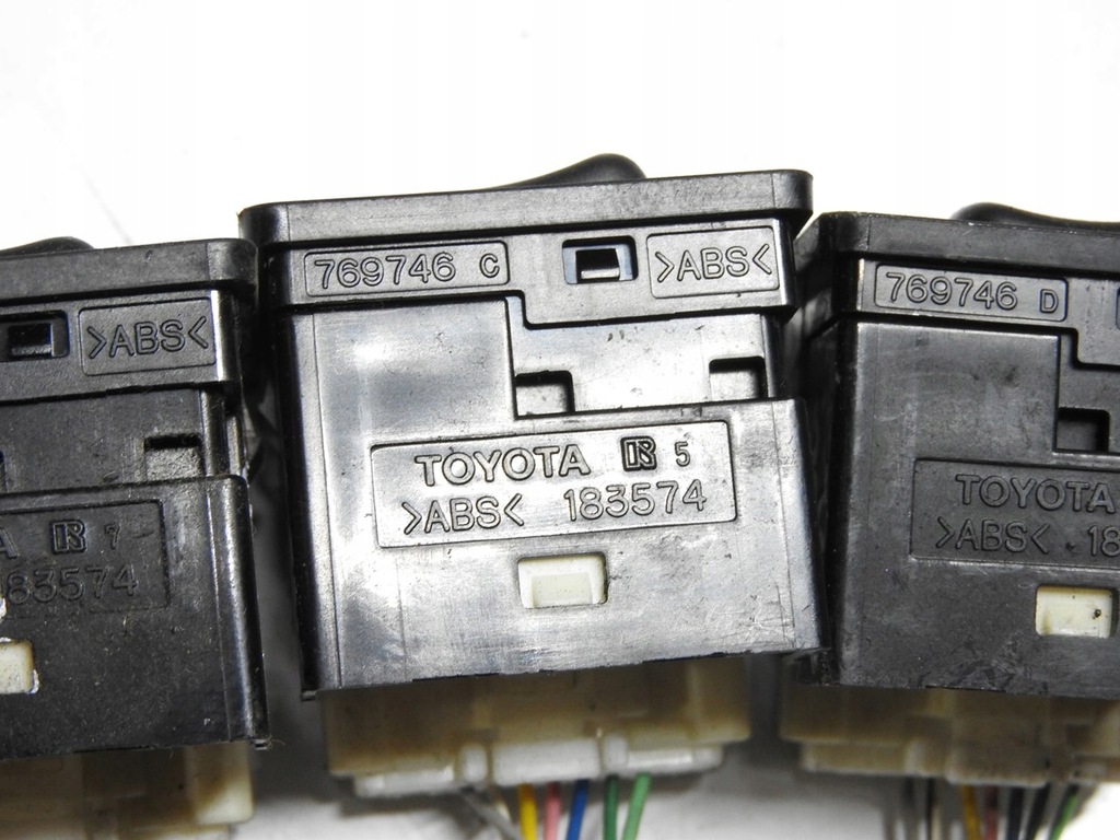 фото №14, Toyota auris i перемикач регулювання дзеркал 183574