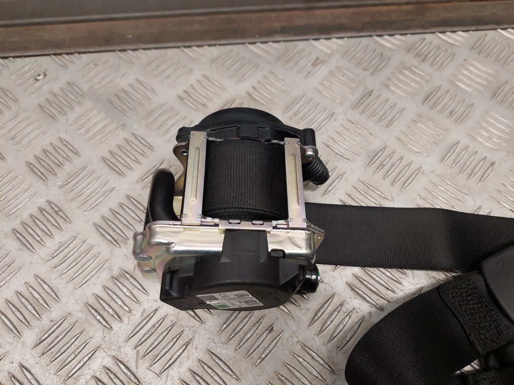 Bmw x1 f48 f49 7428112 перед сторона правая ремни безопасности Недорого