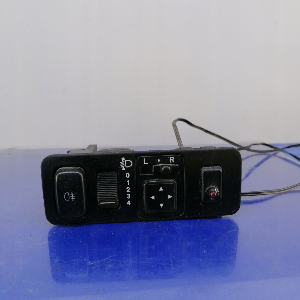 фото №1, Space star i lift перемикач світла дзеркал