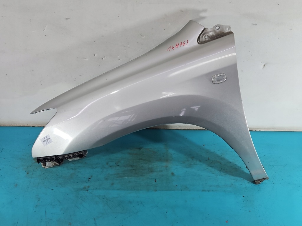 Купить Крыло  перед левое  lexus rx 2 03-08 серебристый 1c0