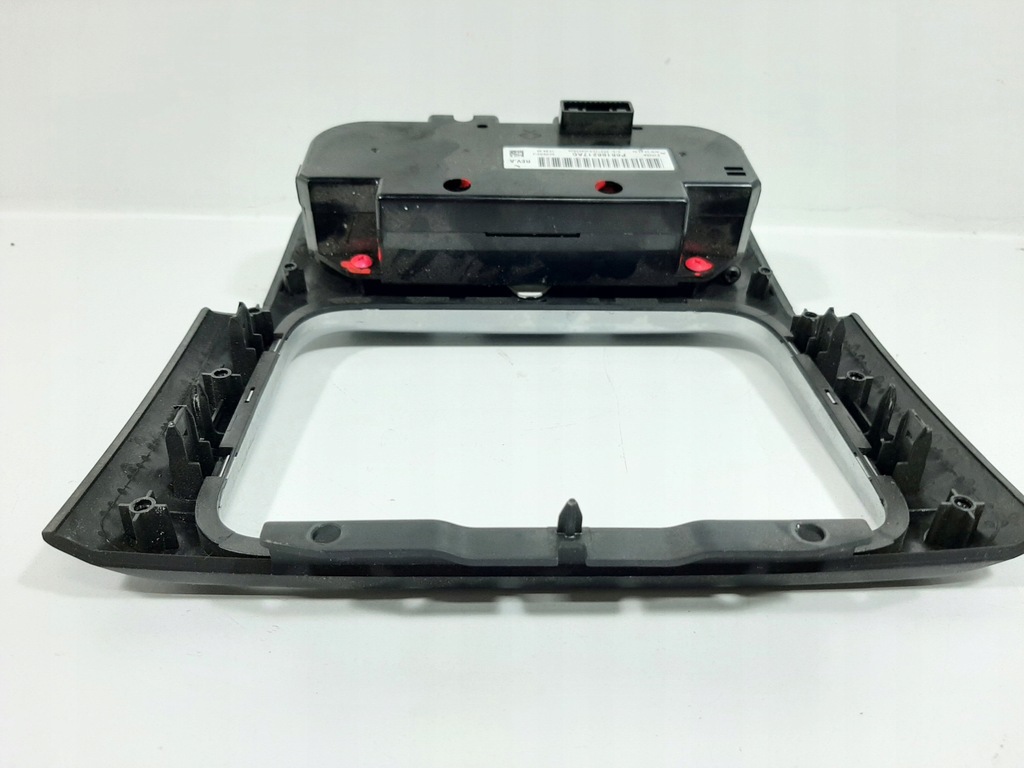 фото №14, Dodge ram 1500 14r панель обдув рамка p68186217ac