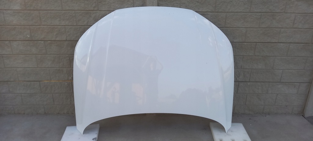 Audi q5 2 капот кришка двигуна білий ідеальний стан в Україні