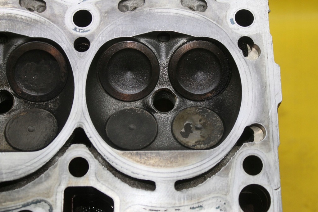 фото №14, Головка левая audi a6 s6 c6 a8 d3 5.2 fsi bxa 07l103373j