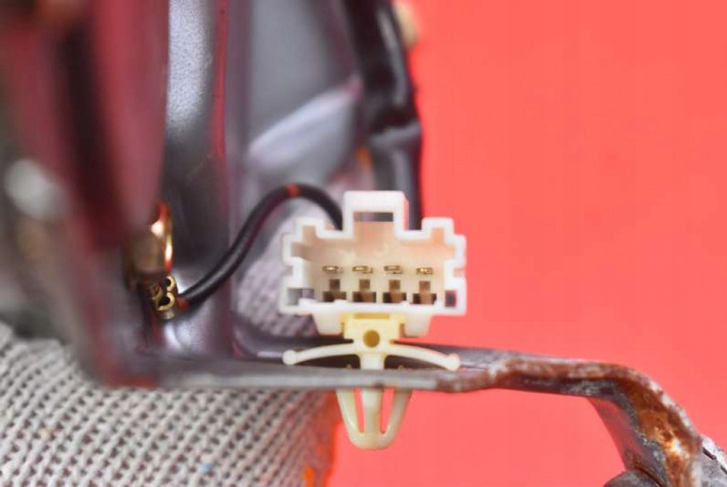 фото №9, Моторчик дворники задняя 159200-5733 mitsubishi outlander 1 i 01-08