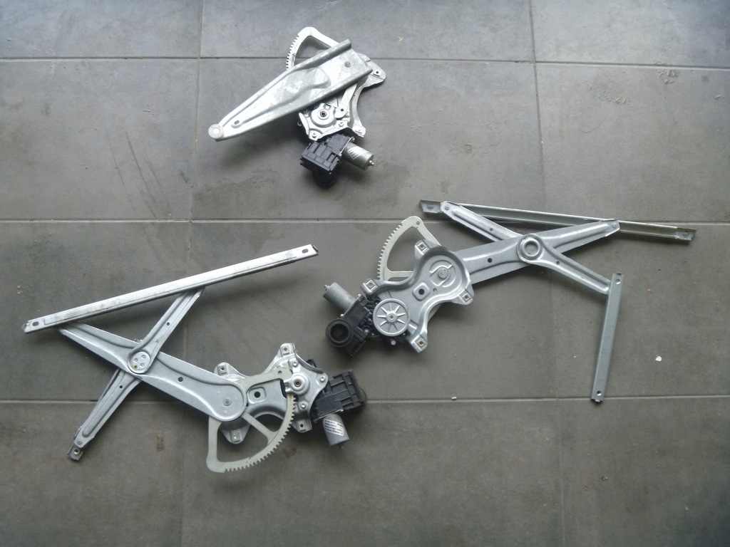 фото №6, Toyota c-hr молдинг уплотнитель хром дверь передних правых lub левых