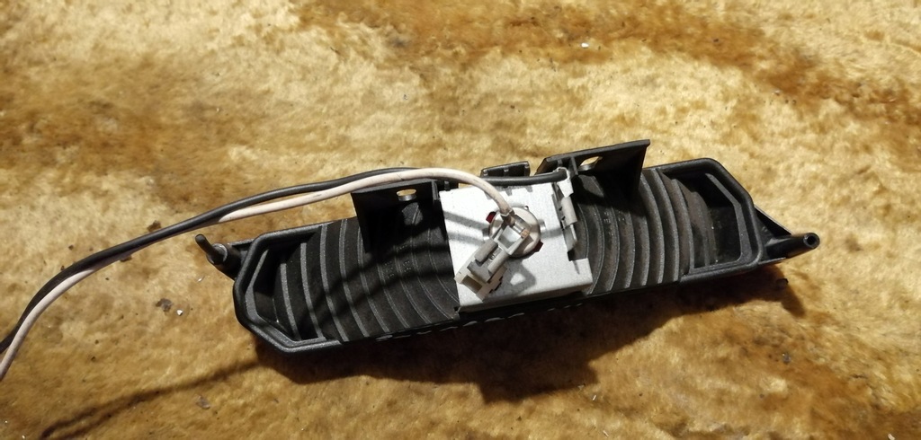 фото №7, Третий свет стоп chrysler voyager 96-00