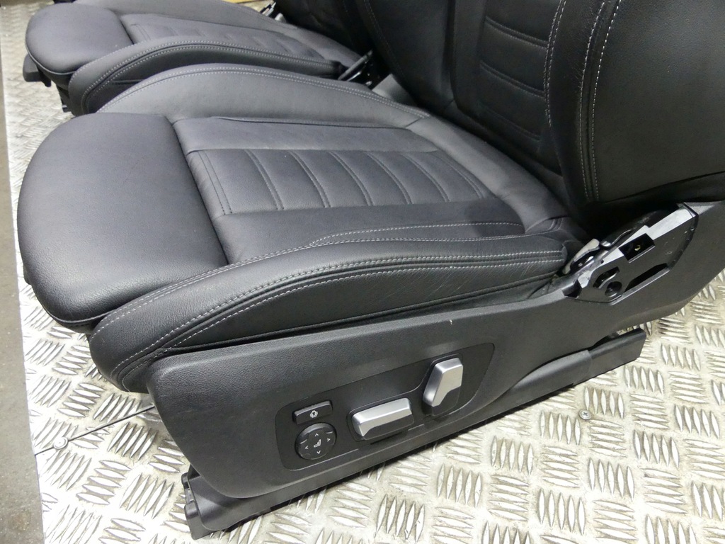 фото №13, Bmw 4 g22 sport обивка сиденья подогрев заднее сиденье обшивки туннель