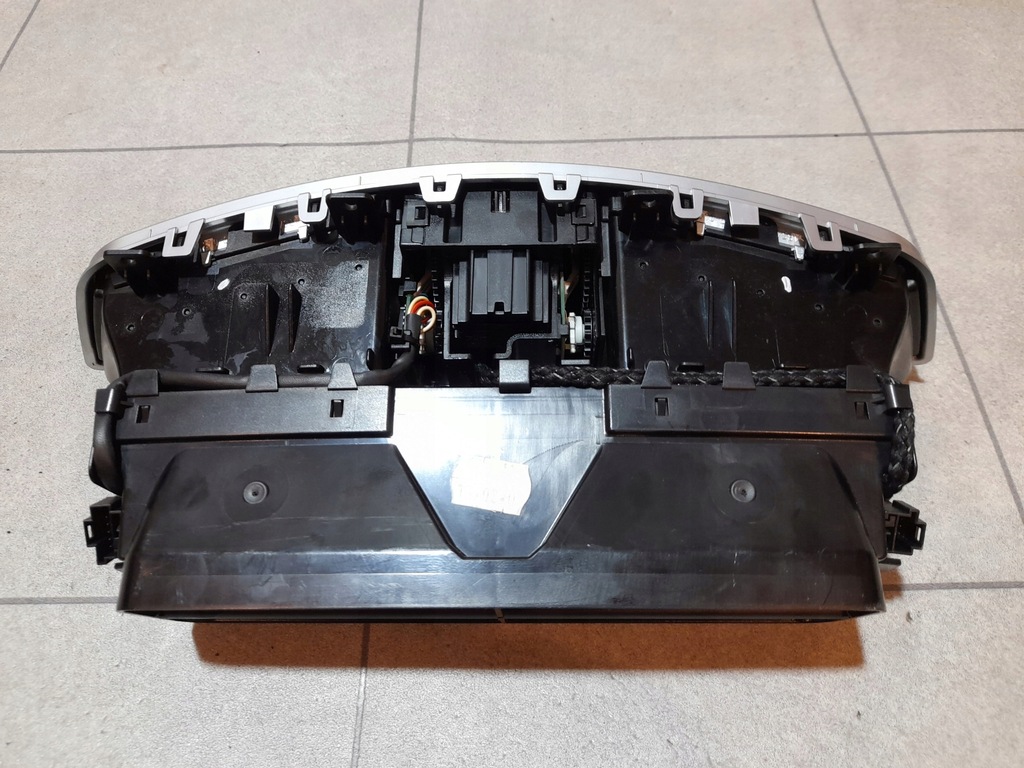 фото №8, Mercedes w221 решётка решётки обдув часы ładne