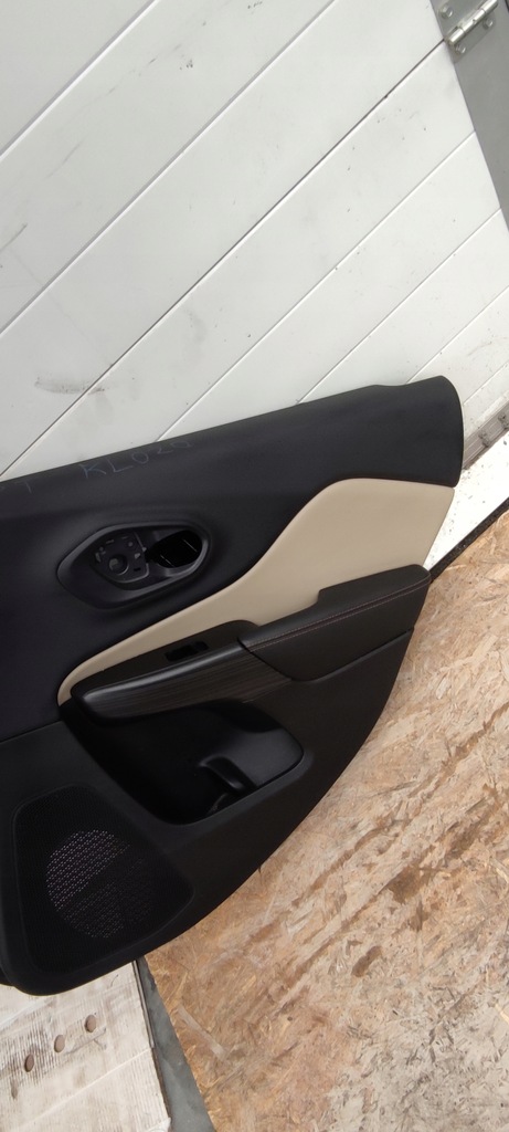 фото №6, Jeep cherokee kl usa обшивка двері задня l i p - оригінальний частини