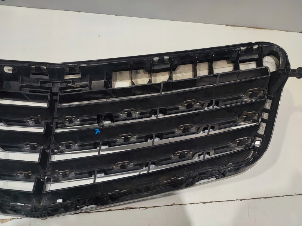 Решітка радіатора радіатора решітка радіатора решітка радіатора mercedes e klasa w212 a2128800583 Зі Шроту