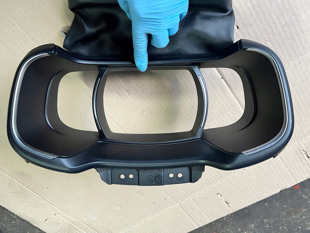 фото №4, 7 renault koleos ii защита рамка корпус козырёк спидометра 682502694r