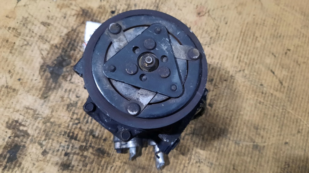 фото №4, Компрессор кондиционера mazda 323 1.6d 04r