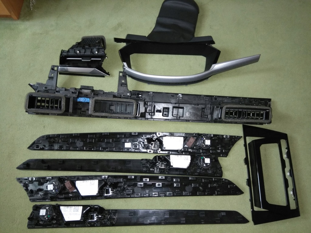 фото №16, Vw arteon fl dekor комплект 3g8867585 3g8867868 y12