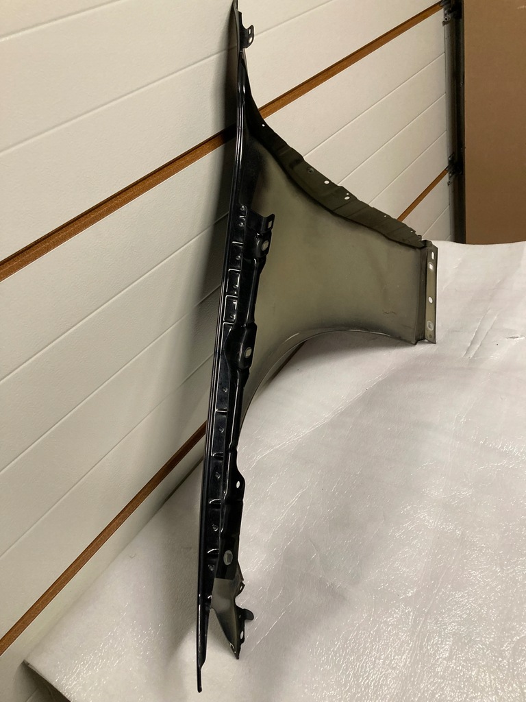 фото №14, Крыло правый передний mercedes c klasa w205 205