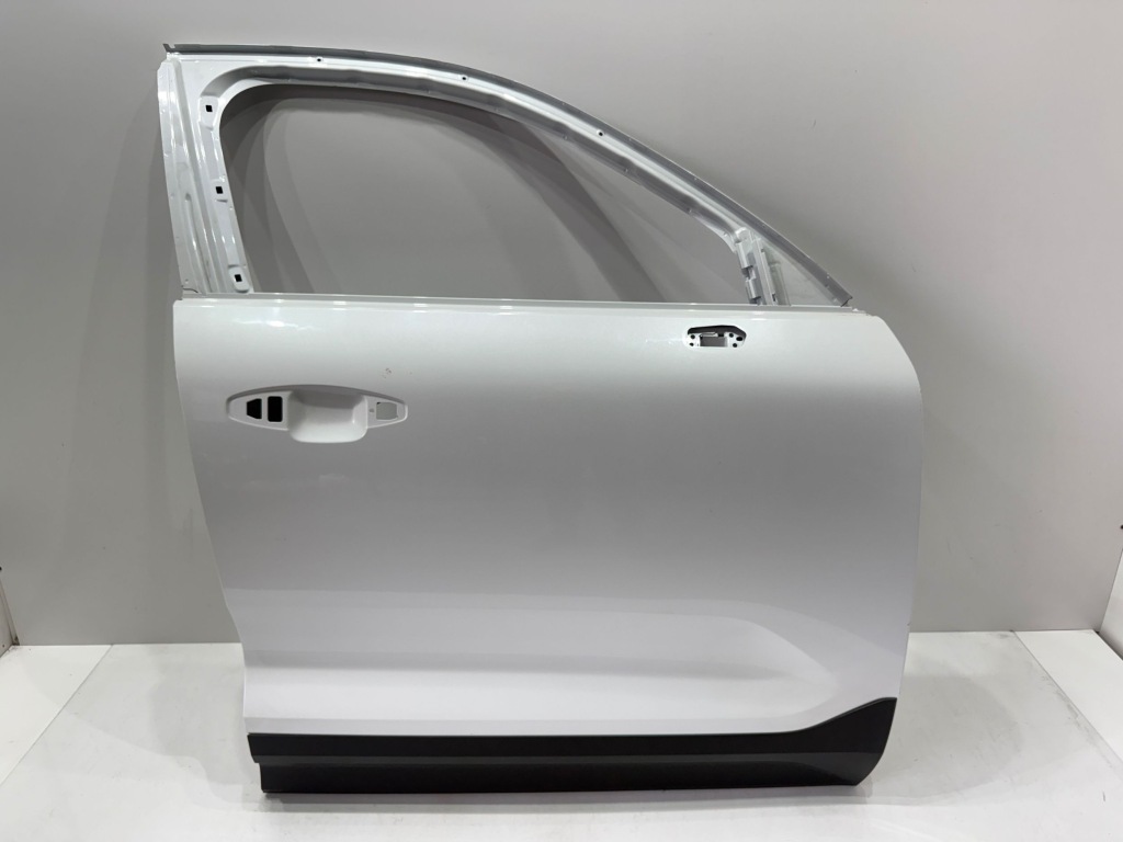 фото №1, Volvo xc-40 xc40 двері праве перед передні b ładne