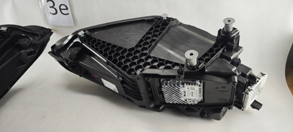 Porsche cayenne 3 9y0 рестайлінг  full led лівий праві фара фара ліва правий Недорого