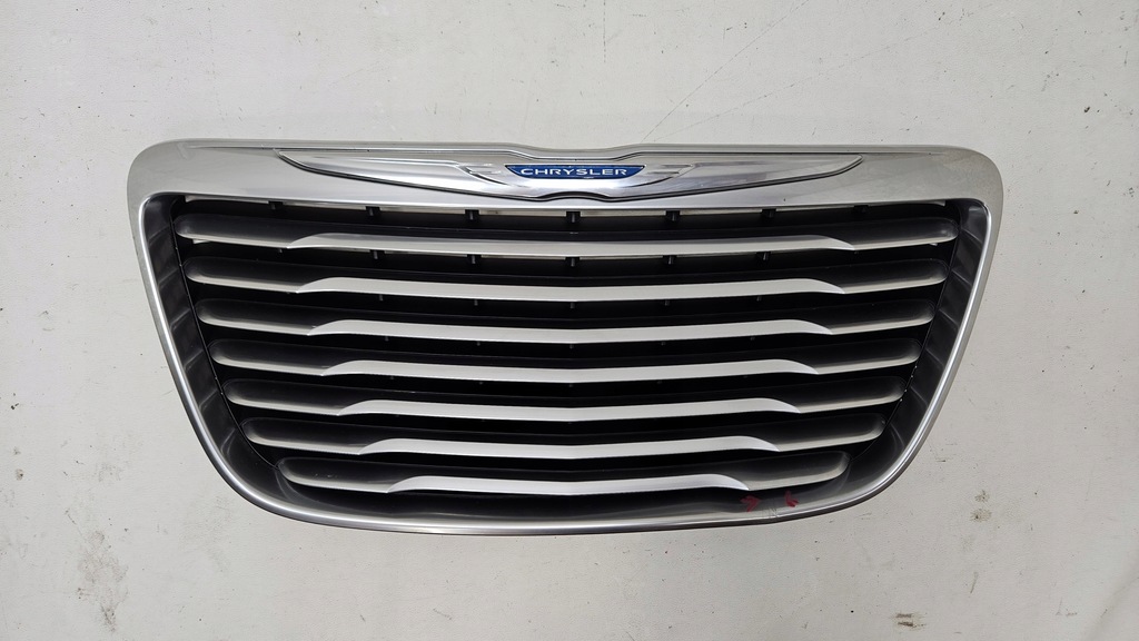 фото №1, Решётка радиатора решётка радиатора решётка радиатора lancia thema ii 9402899