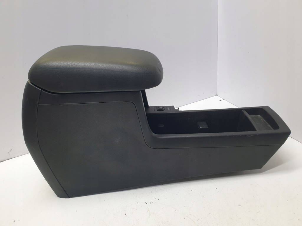 Підлокітник тунель середній subaru forester 3 Недорого