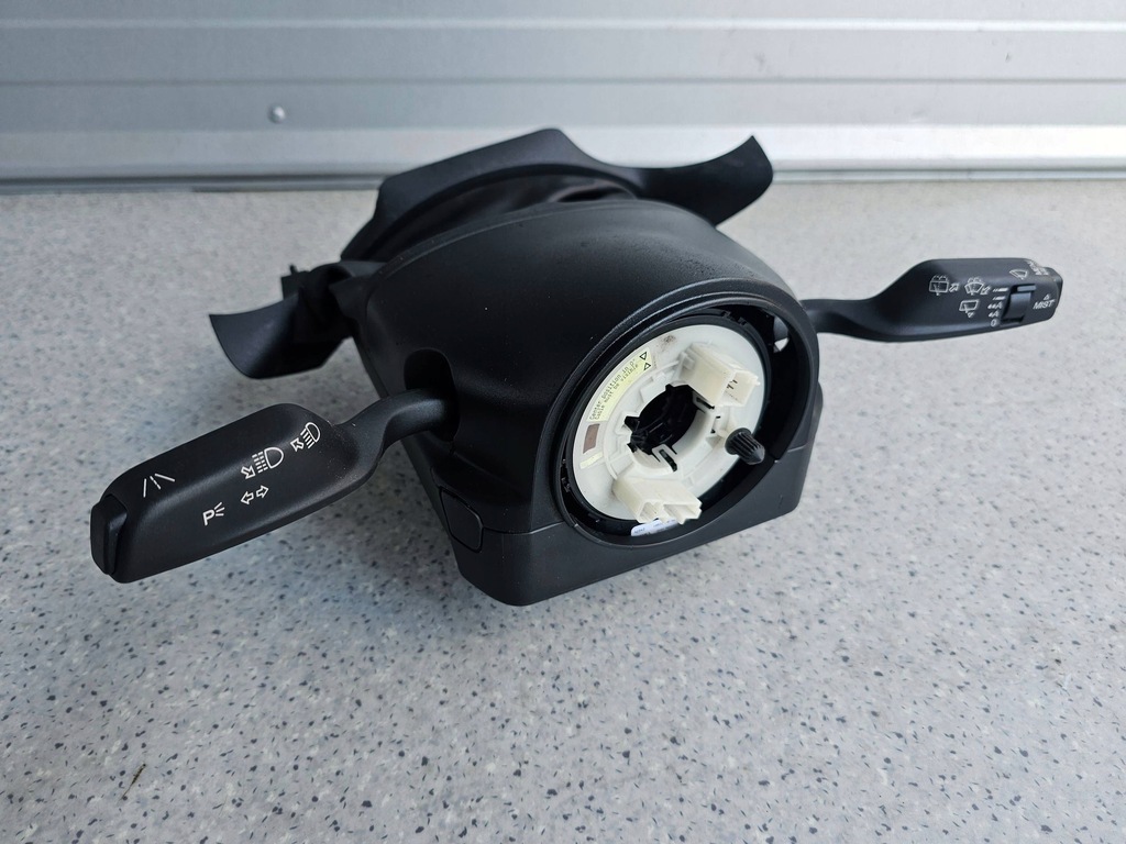 фото №1, Alfa romeo stelvio стрічка перемикач комбінований 1053145000