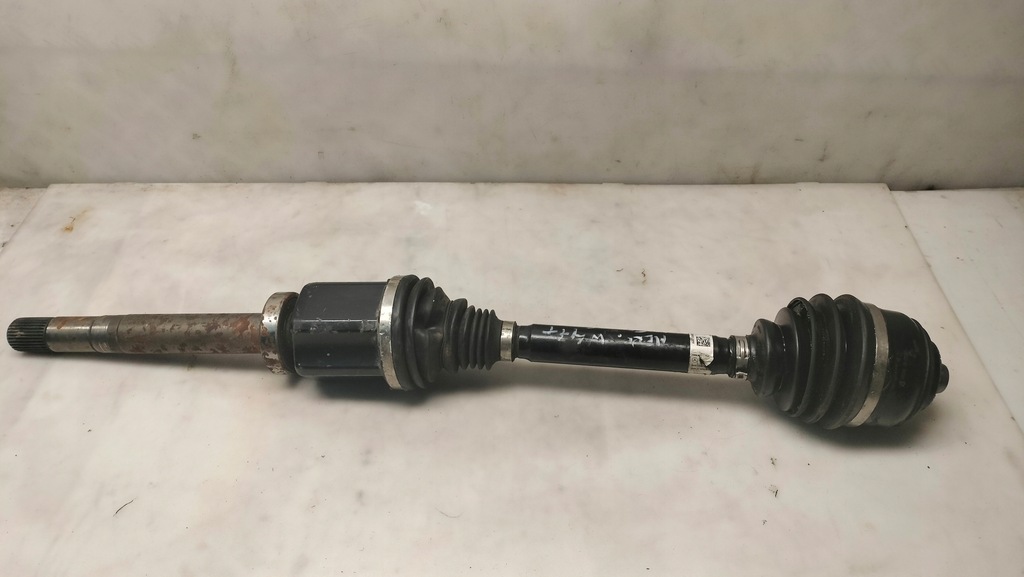 фото №1, Приводной вал передняя правая mercedes eqv w447 a4473308700