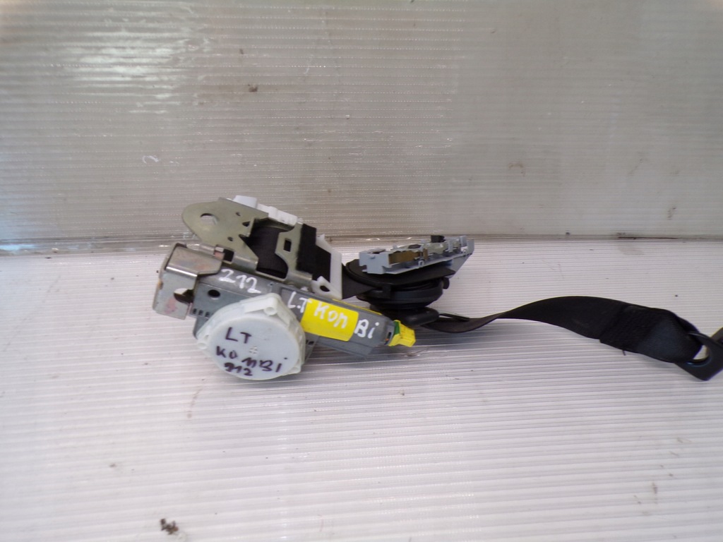 фото №1, Pas безопасности левый задняя mercedes w212 kombi