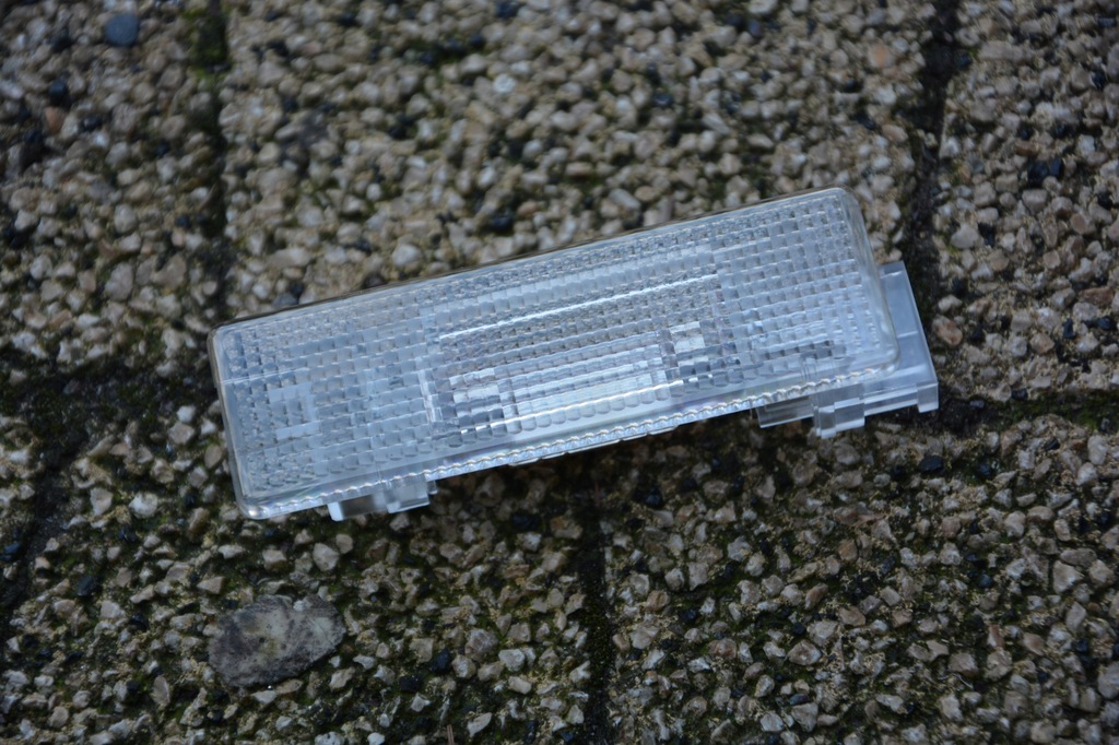 фото №1, Лампа освітлення салону vw golf 7 5k0947101