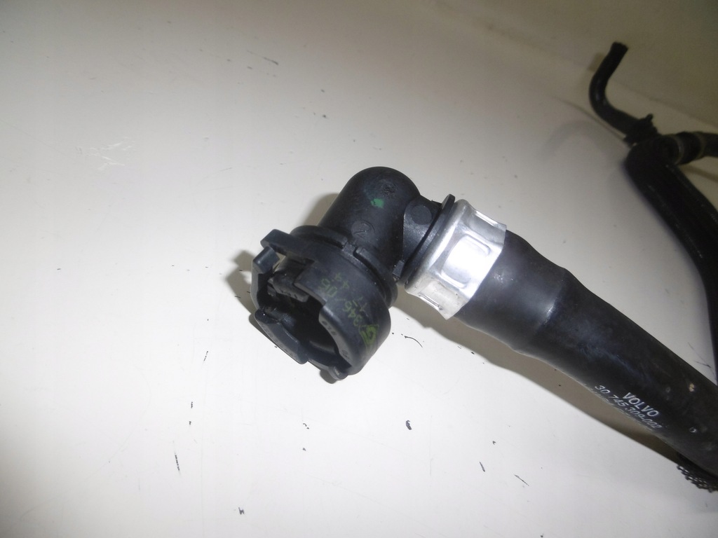 фото №4, Шланг трубка wąż wody volvo xc90 s80 4.4 v8