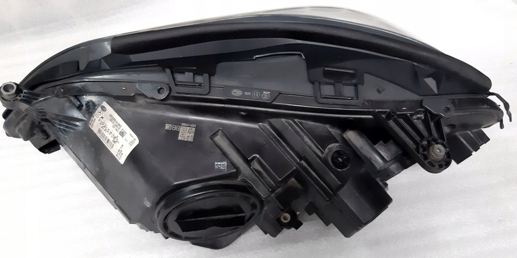 Mercedes e-klasa w212 фара фара рестайлинг  led правый с Разборки