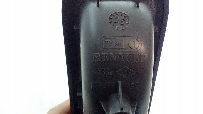 фото №8, Панель скло лівий перед renault clio iii 8200356513