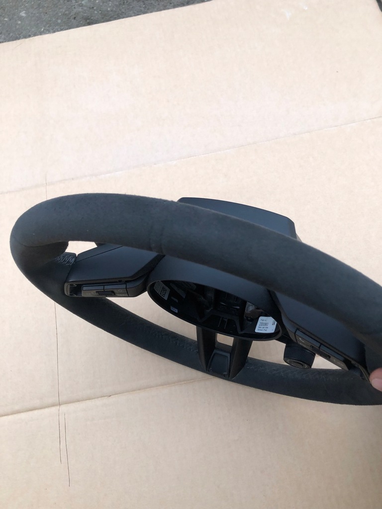 фото №8, Porsche 911 gts 992 повітропровід alcantara пелюстки перемикання