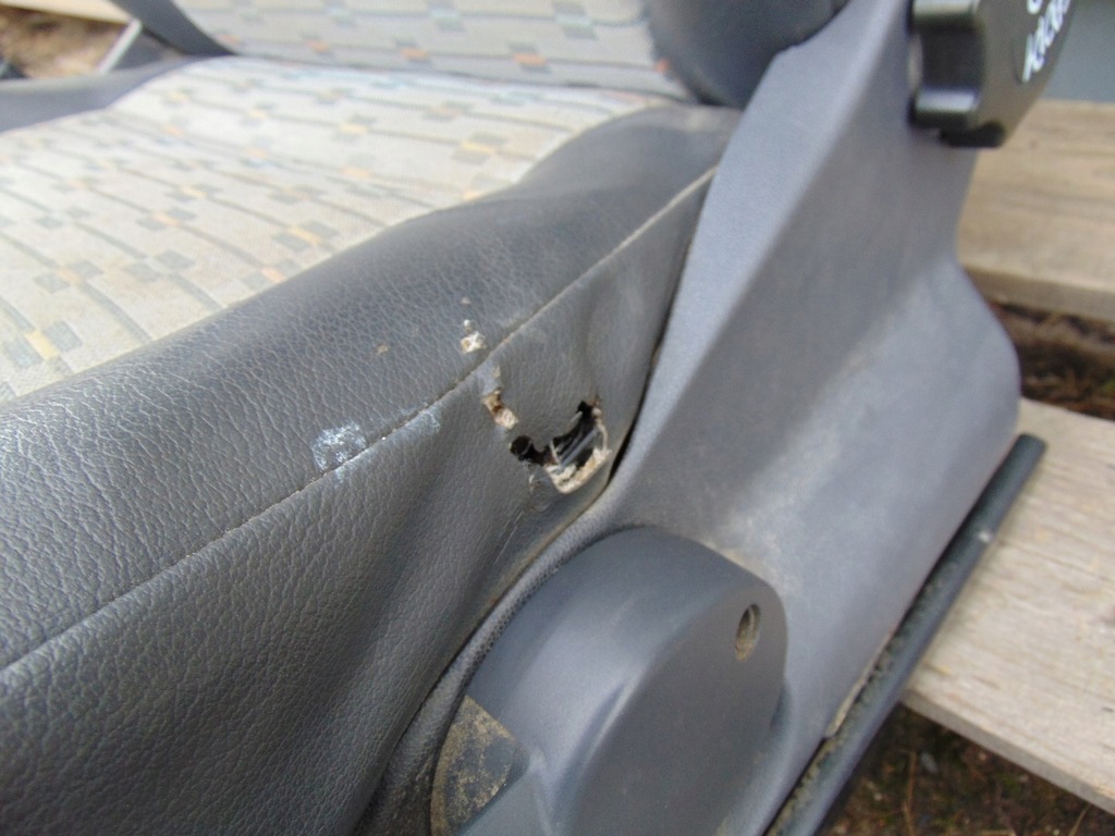 фото №16, Сидіння лівий перед водія vw caddy iii lift 2010-2015