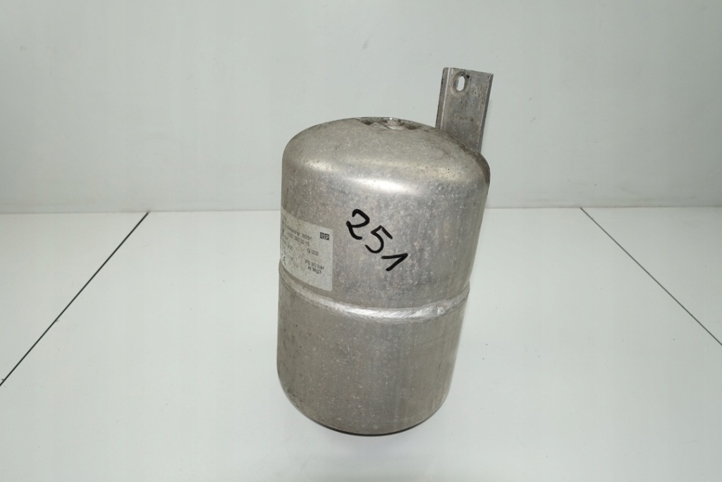 Mercedes w251 r-klasa airmatic бак повітря 2513200015 в Україні